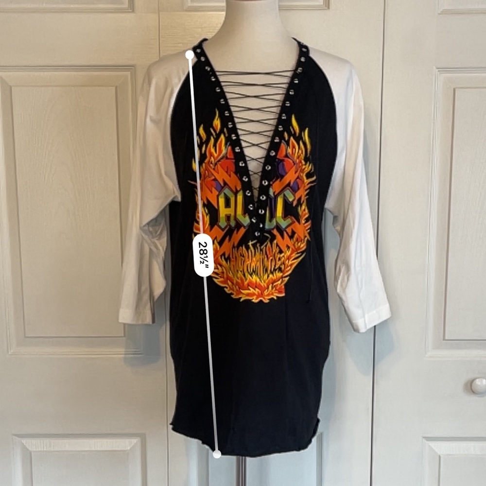 AC/DC Lace Up Shirt - Picture 10 of 10